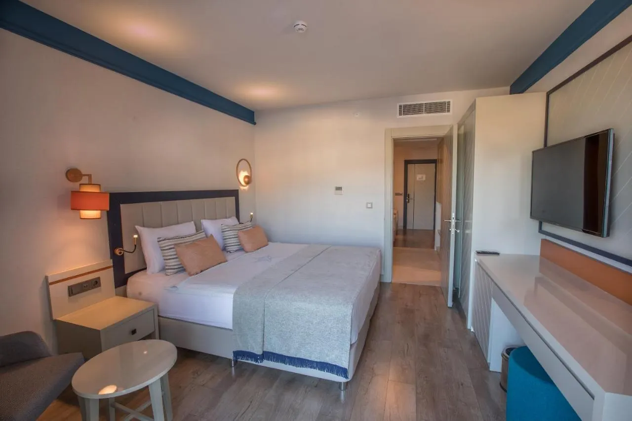 Maxeria Blue Didyma Hotel Didim 5*,  Turkey
